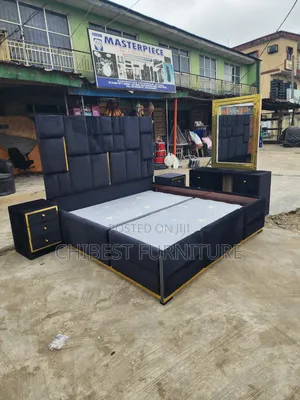 Quality 6by6 Complete Set of Upholstery Padded Bed