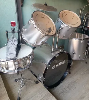 Yamaha Drum 5sets With Chemical Velons