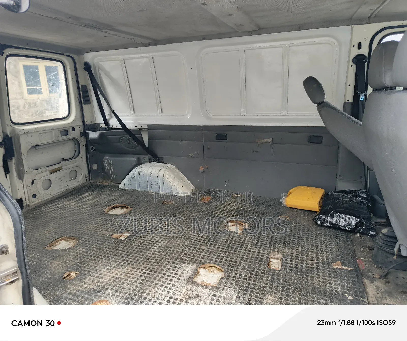 Ford Transit 2001 White