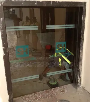 Auto Motion Entrance Door