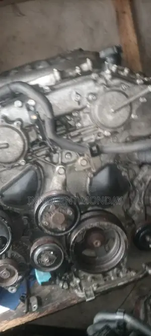 Engine for Infiniti G35 2005.