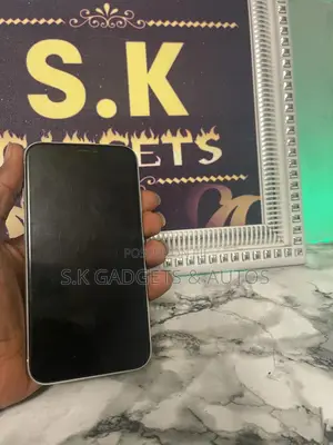 Apple iPhone XR 64 GB White