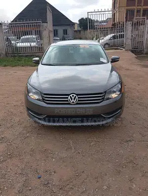 Volkswagen Passat 2014 Gray