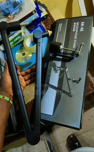 AK-48 Studio Microphone Stand