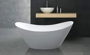 Standing Alone Bath Tub