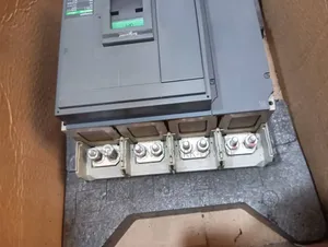 ORIGINAL 800A 4pole Breaker Schneider