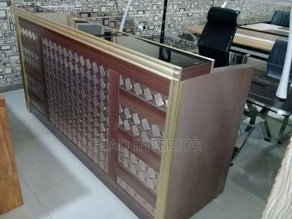 Office Receptionist Table