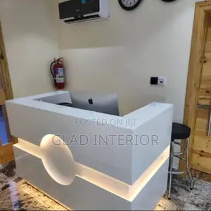 Super Reception Table