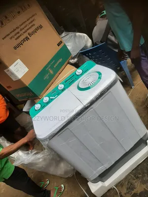 Hisense 11kg Washing Machine.