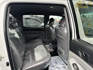 Toyota Tacoma 2015 White