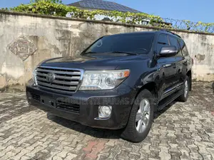 Toyota Land Cruiser 5.7 V8 VX-S 2015 Gray