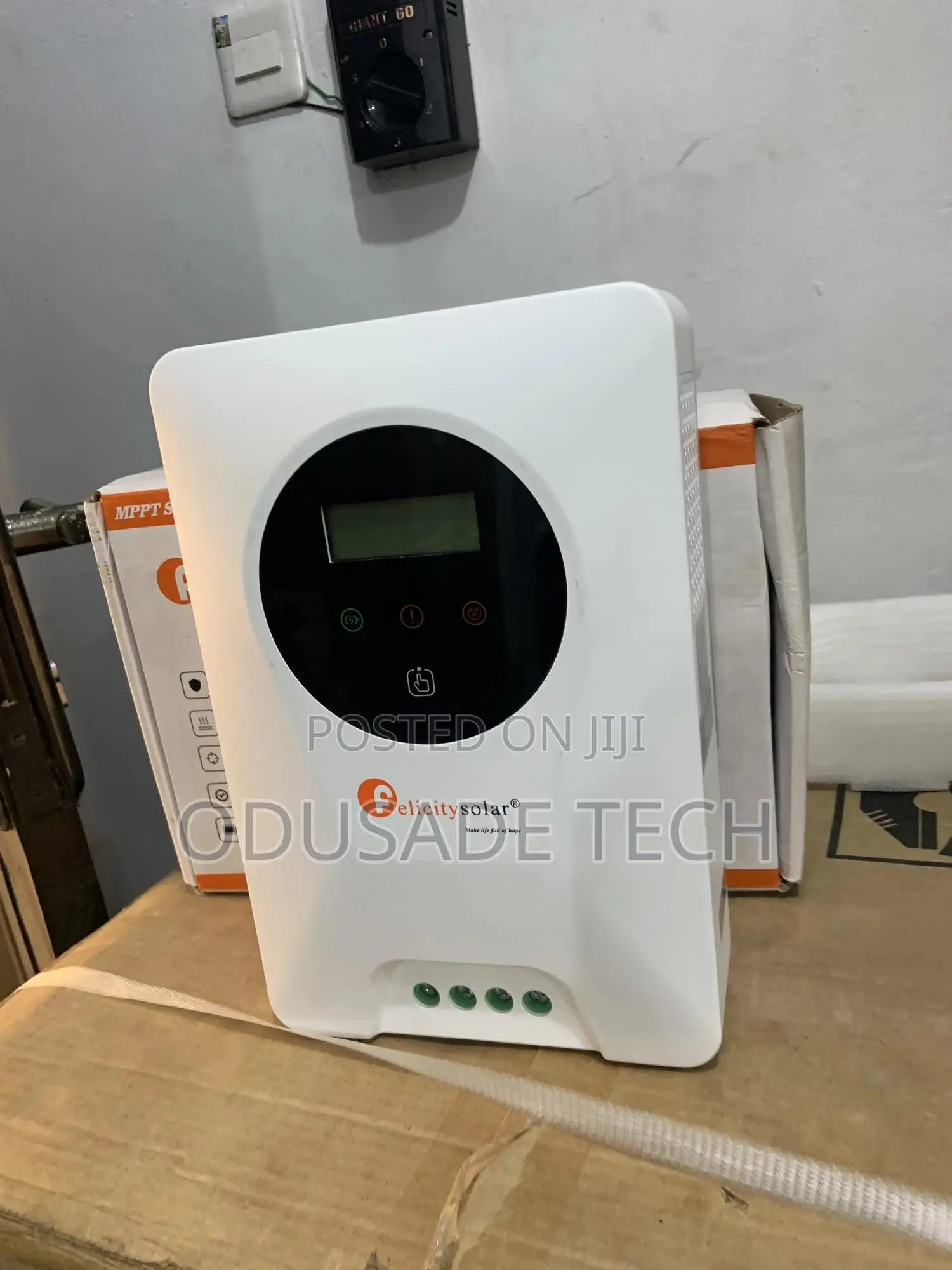 MPPT Solar Charge Controller