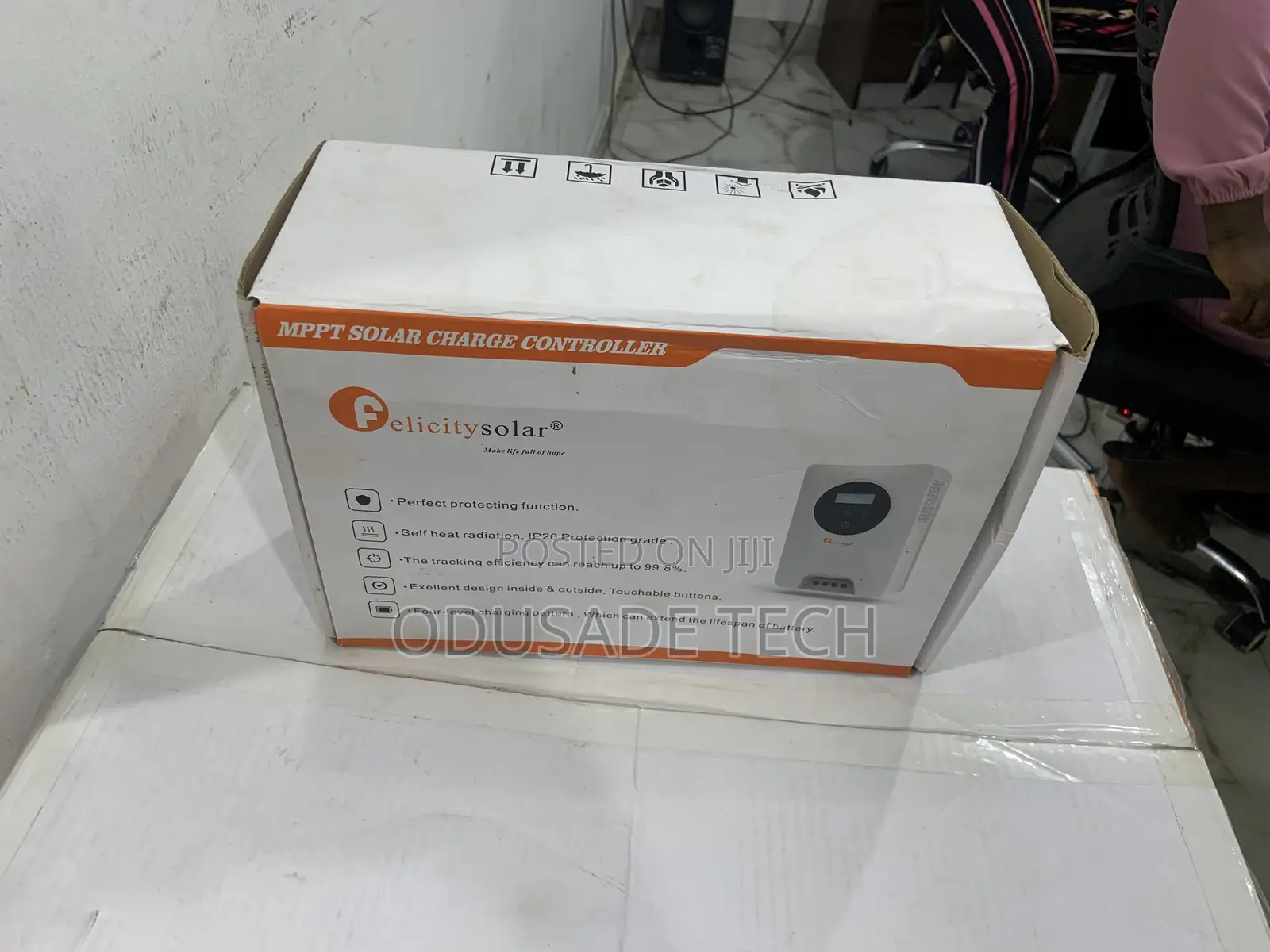 MPPT Solar Charge Controller