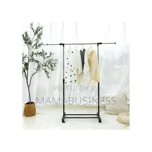 Expandable Single Pole Cloth Hanger