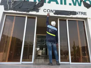 Automatic Sliding Entryway