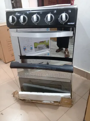 Skyrun Gas Cooker With Four Burners- Stylish