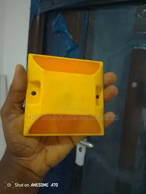 High Quality Plastic Road Stud With Reflector