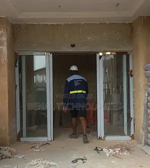 Automatic-Entry Sliding Door