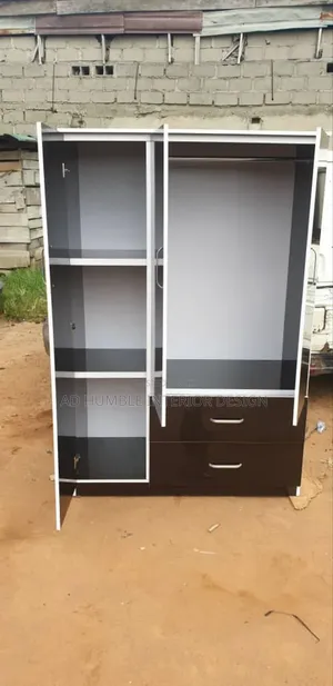 4/6 Standard Wardrobe