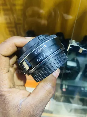 Canon EF-S 24mm F2.8 STM Lens