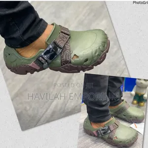 Original Atlas Crocs Slippers