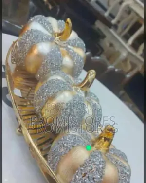 Centre Piece Decorative Design Figurine