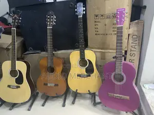 Yamaha Fender Acoustic Guitar
