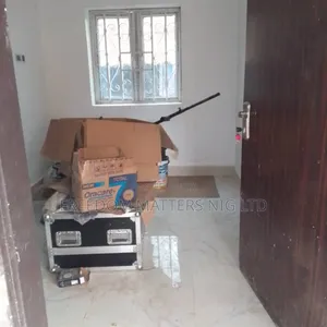 Deep Post Construction Cleanings Available