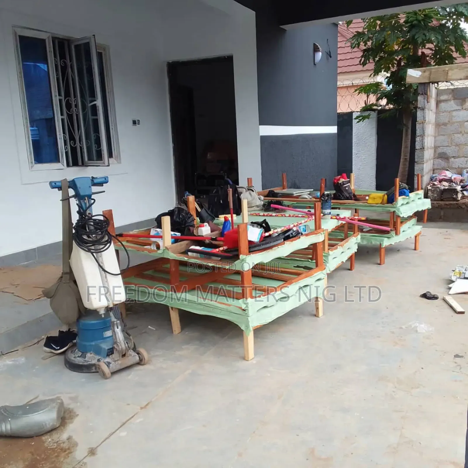 Deep Post Construction Cleanings Available
