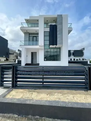 5bdrm Duplex in Ikota for sale
