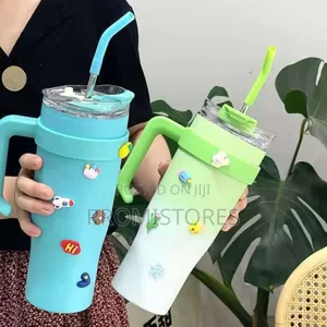 Insulated Vacuum Cup With Straw