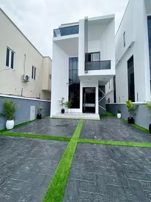 5bdrm Duplex in Osapa london for sale