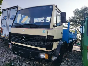 Mercedes Benz 814