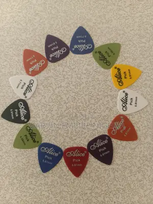 12 PCS Free 1 Electric Guitar Picks 0.71mm, 0.58mm Plectrums