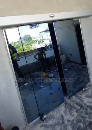 Automatic Motion-Driven Doorway