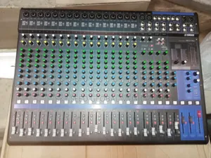 High Quality Professional 24 Yamaha Mixer