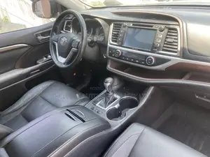 Toyota Highlander 2015 Black