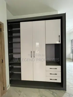 4bdrm Duplex in Lekki for sale