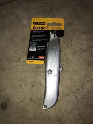 Metal Self Retracting Knife Professional