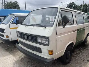 Volkswagen Transporter 2005 White
