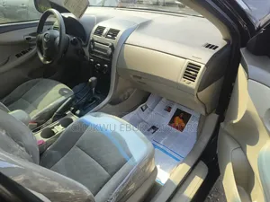 Toyota Corolla 2010 Black