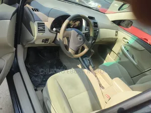 Toyota Corolla 2010 Gray