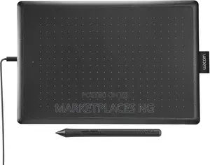 One by Wacom Medium Drawing Tablet – Portable Versatile