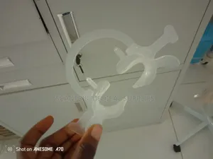 Surgical Dental Cheek Rectrator