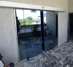 Automatic Motion Sliding Door