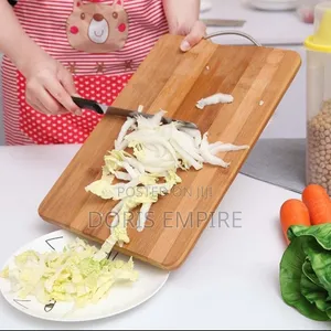 Quality Wooden Chopping Board With Handle.