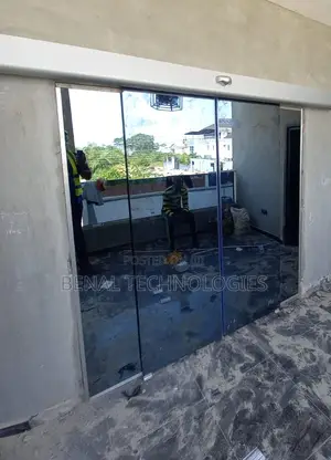 Automatic Motion-Scan Sliding Door