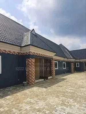 5bdrm Block of Flats in Near First Market, for sale