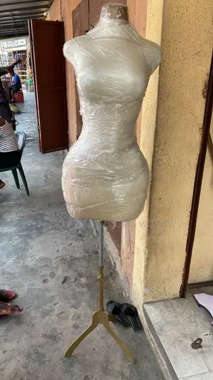 Partially Pinnable Size 12 Naija Made Female Body Form