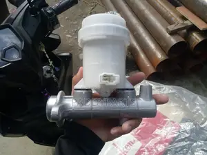 Mitsubishi L200 Master Brake Cylinder